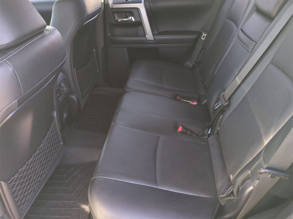 Thumbnail: 2020 Toyota 4Runner - 12