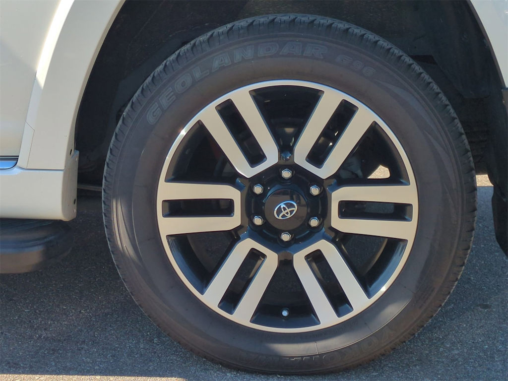 Thumbnail: 2020 Toyota 4Runner - 8