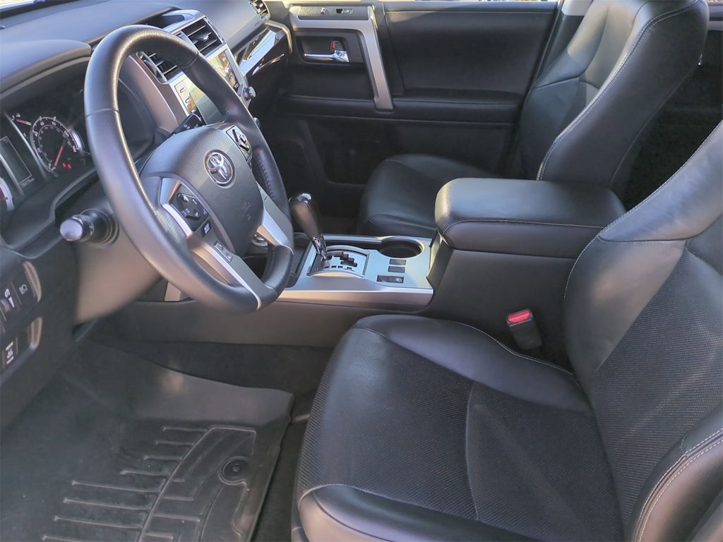 Thumbnail: 2020 Toyota 4Runner - 11