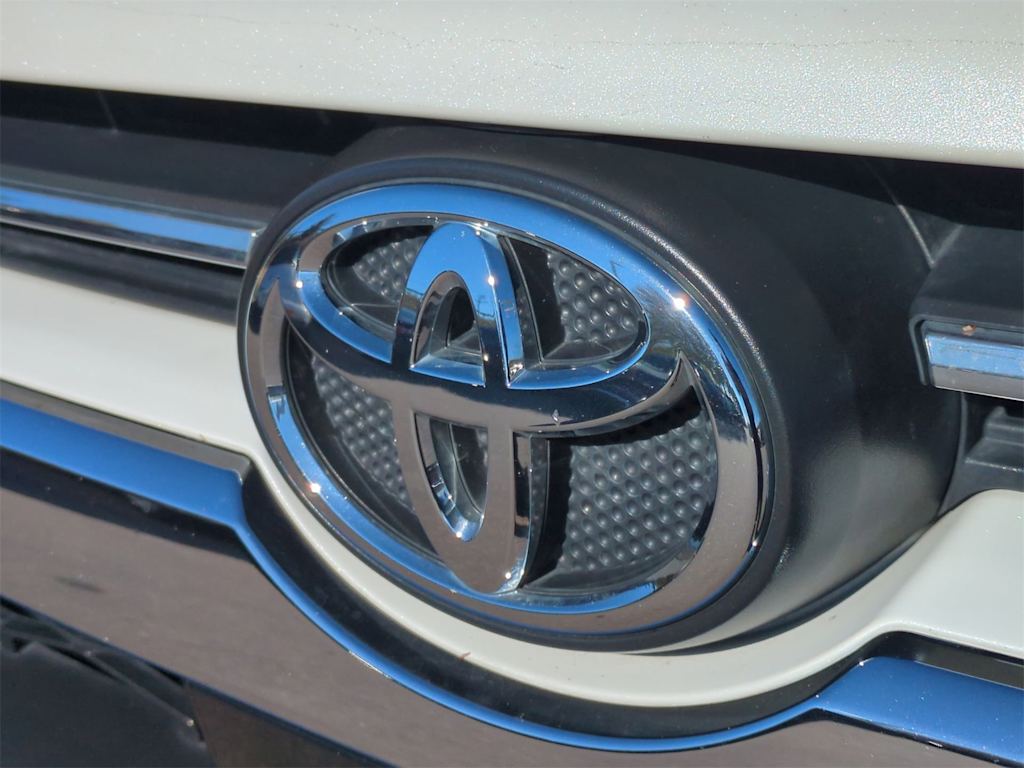 Thumbnail: 2020 Toyota 4Runner - 7