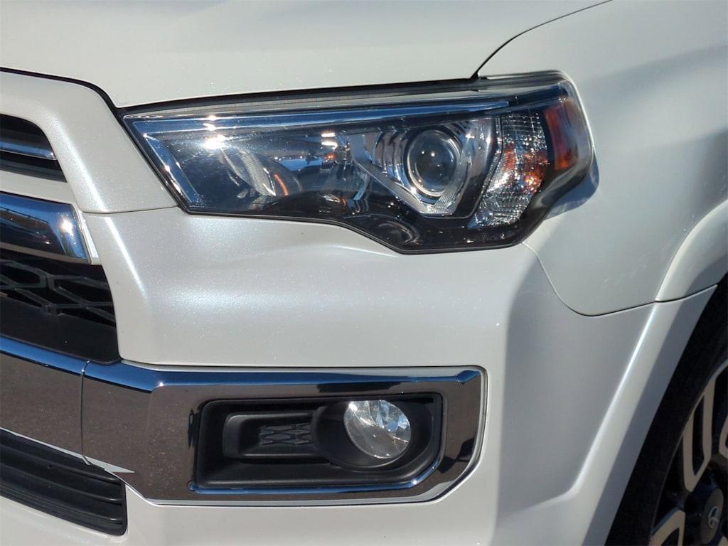 Thumbnail: 2020 Toyota 4Runner - 25