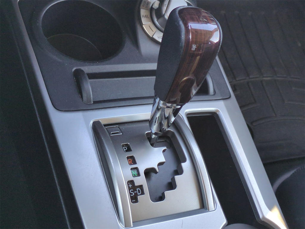 Thumbnail: 2020 Toyota 4Runner - 16