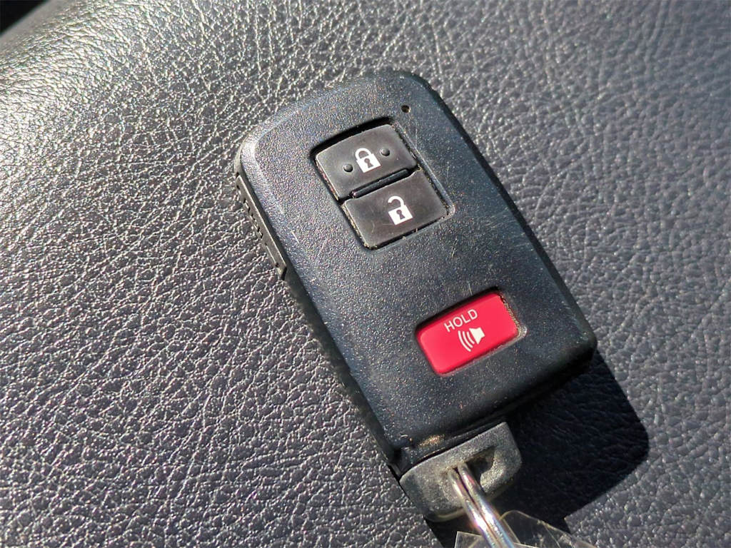 Thumbnail: 2020 Toyota 4Runner - 19