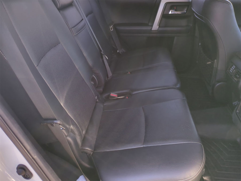 Thumbnail: 2020 Toyota 4Runner - 30