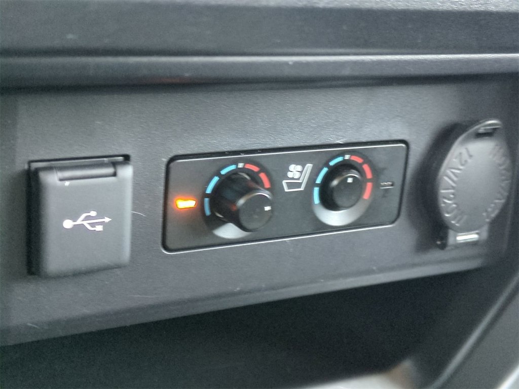 Thumbnail: 2020 Toyota 4Runner - 37