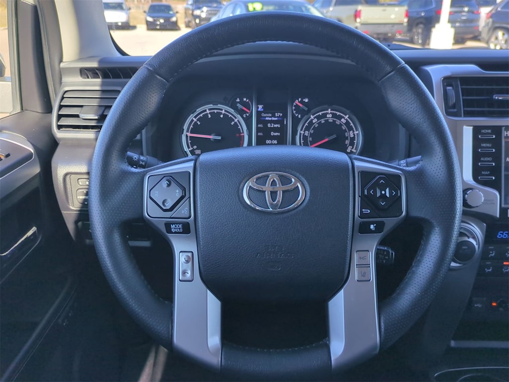 Thumbnail: 2020 Toyota 4Runner - 13