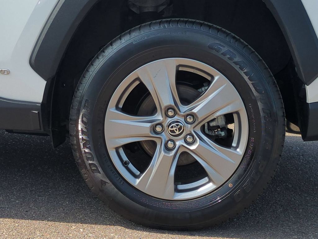 Thumbnail: 2025 Toyota RAV4 - 8