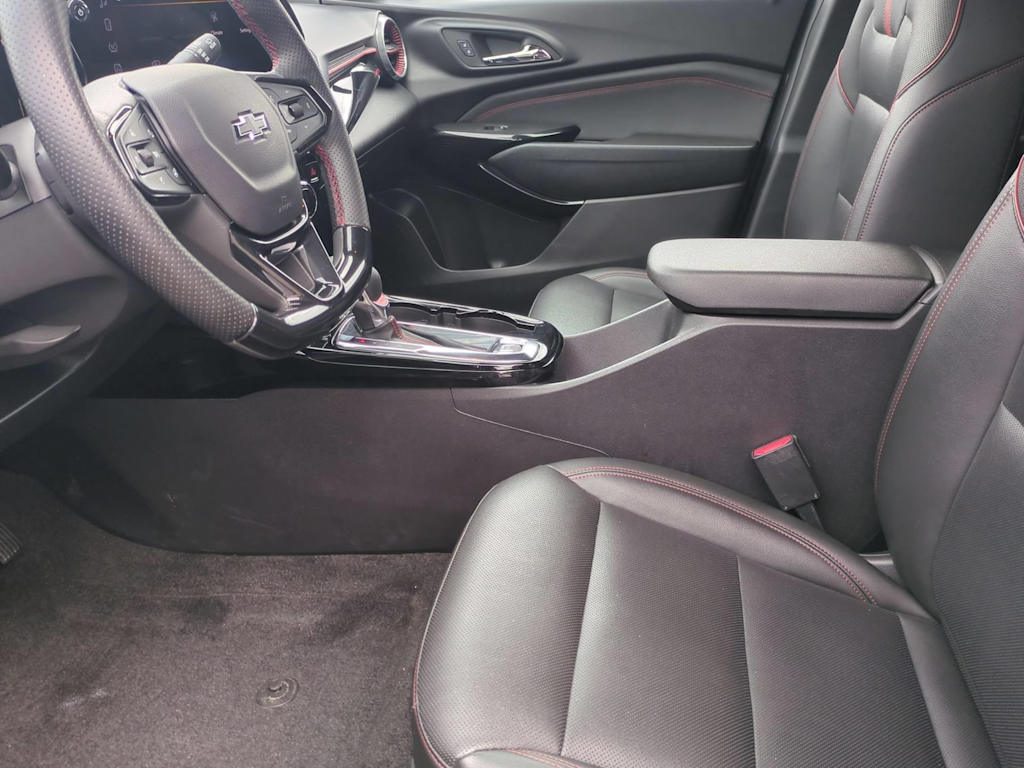 Thumbnail: 2024 Chevrolet Trax - 10