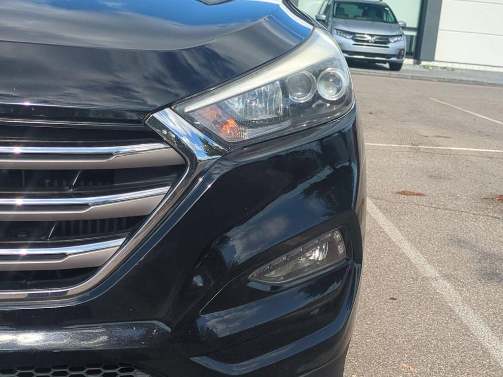 Thumbnail: 2016 Hyundai Tucson - 24