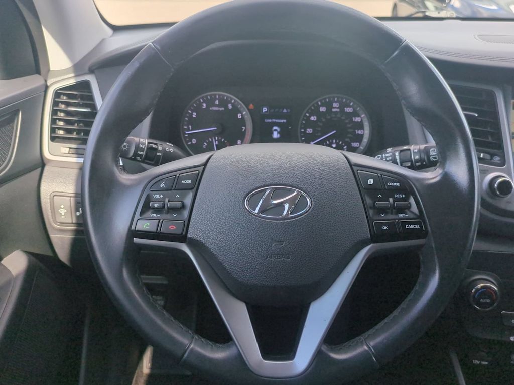 Thumbnail: 2016 Hyundai Tucson - 13