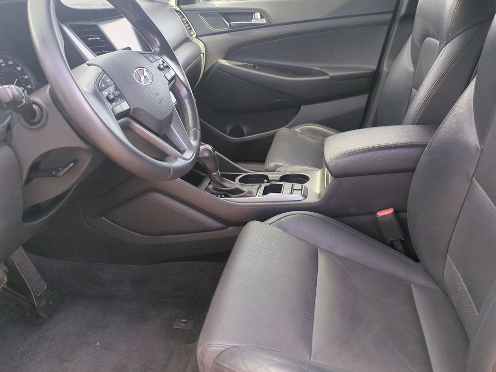 Thumbnail: 2016 Hyundai Tucson - 10