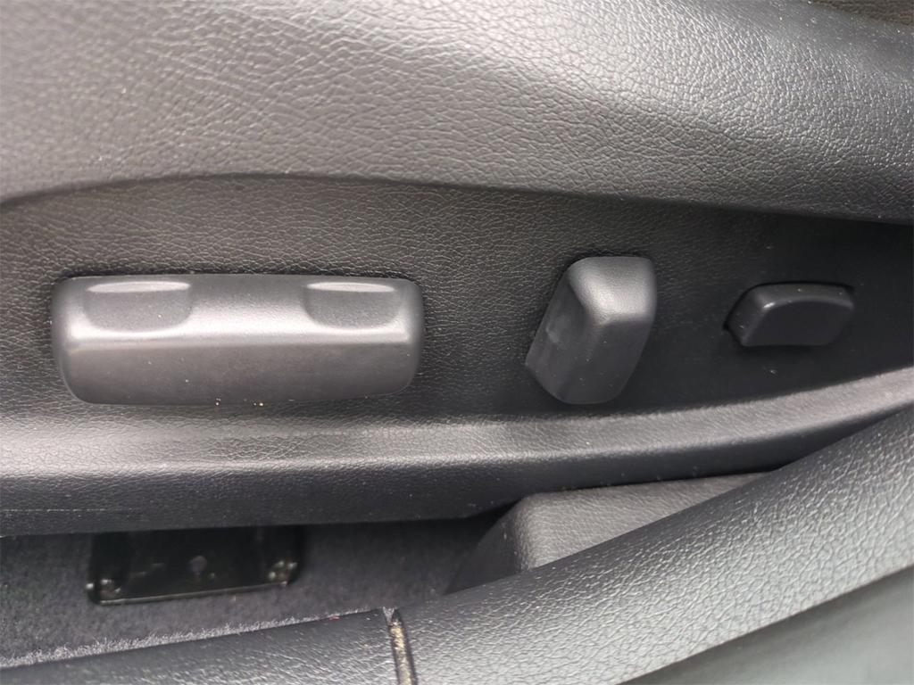 Thumbnail: 2015 Hyundai Sonata - 25