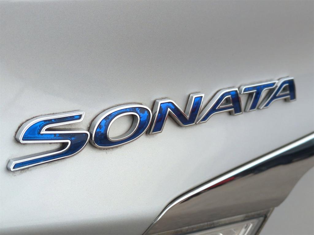Thumbnail: 2015 Hyundai Sonata - 24