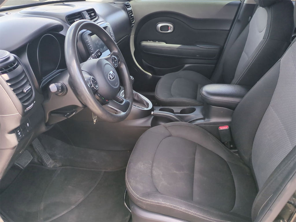 Thumbnail: 2018 Kia Soul - 10