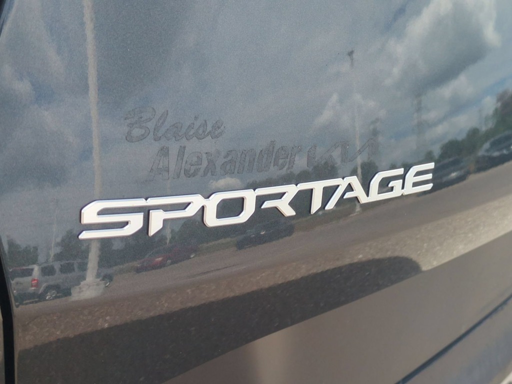 Thumbnail: 2023 Kia Sportage - 24