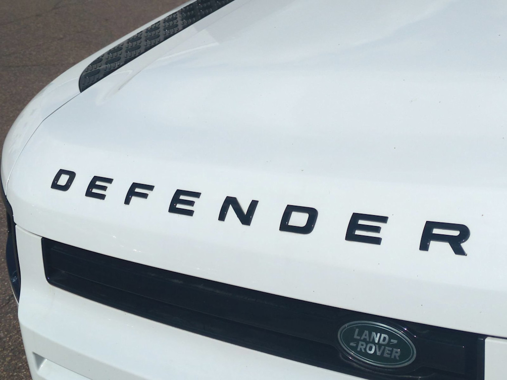 Thumbnail: 2023 Land Rover Defender - 22