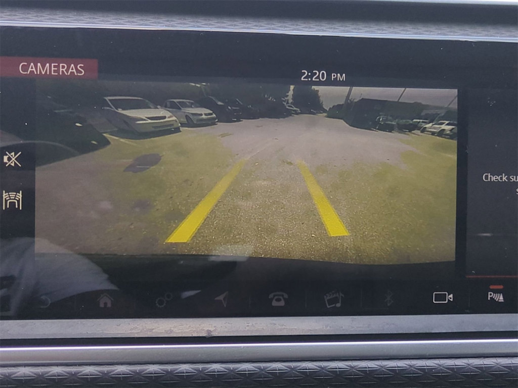 Thumbnail: 2018 Land Rover Range Rover Velar - 33