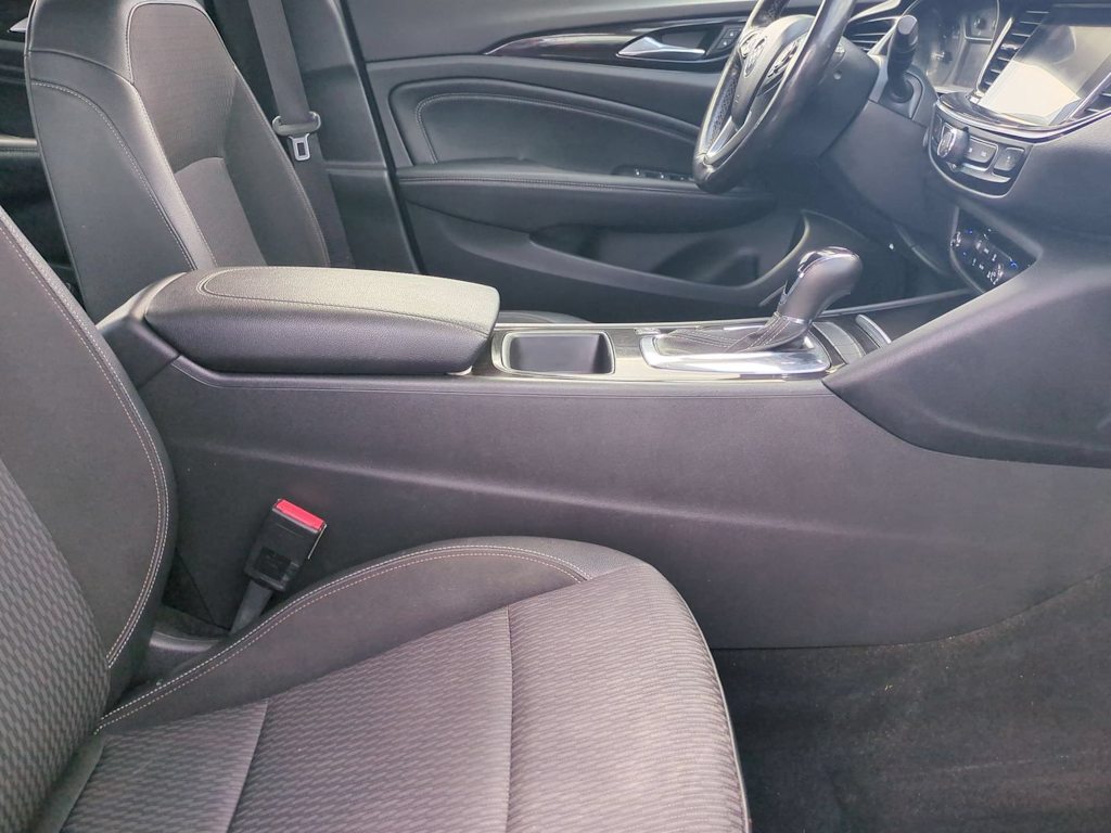 Thumbnail: 2019 Buick Regal - 11