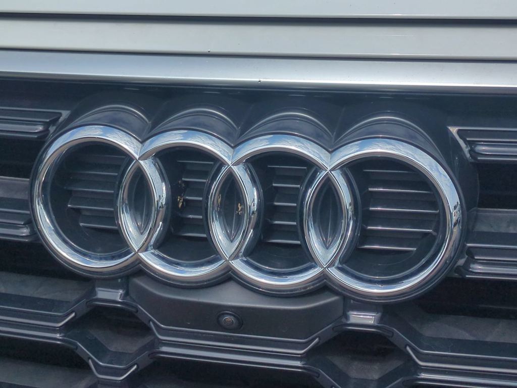 Thumbnail: 2022 Audi Q5 - 24