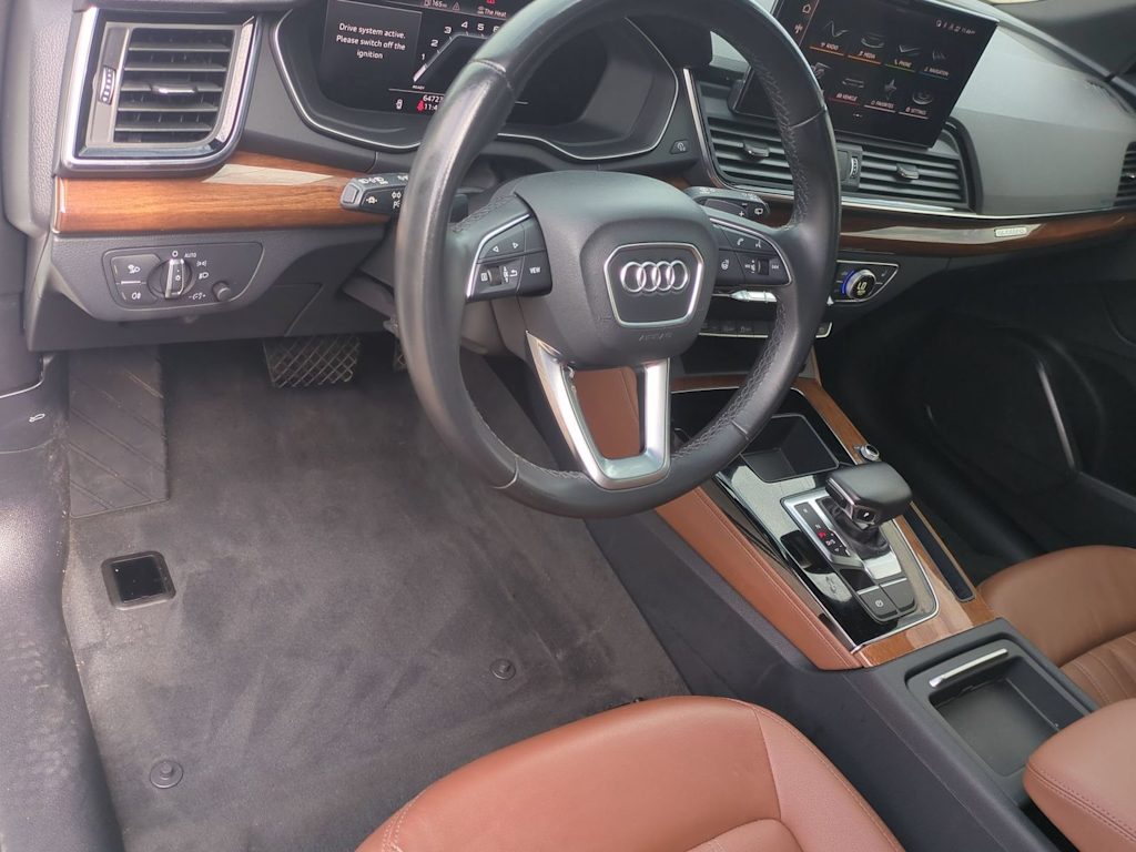Thumbnail: 2022 Audi Q5 - 2