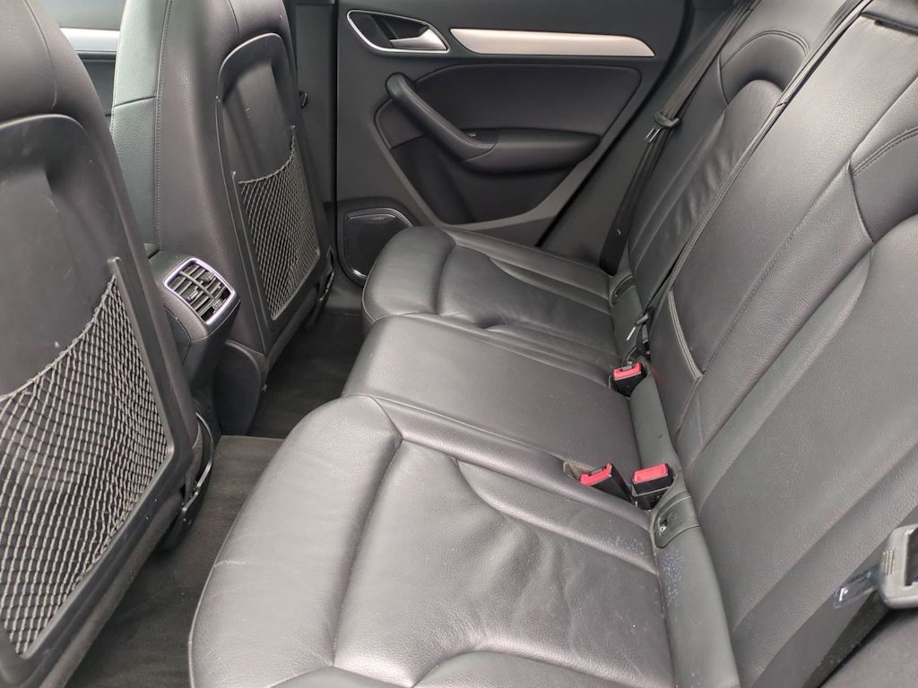 Thumbnail: 2016 Audi Q3 - 27