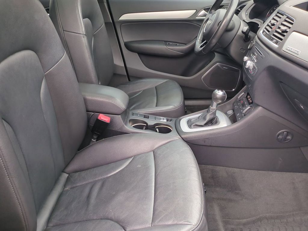 Thumbnail: 2016 Audi Q3 - 10