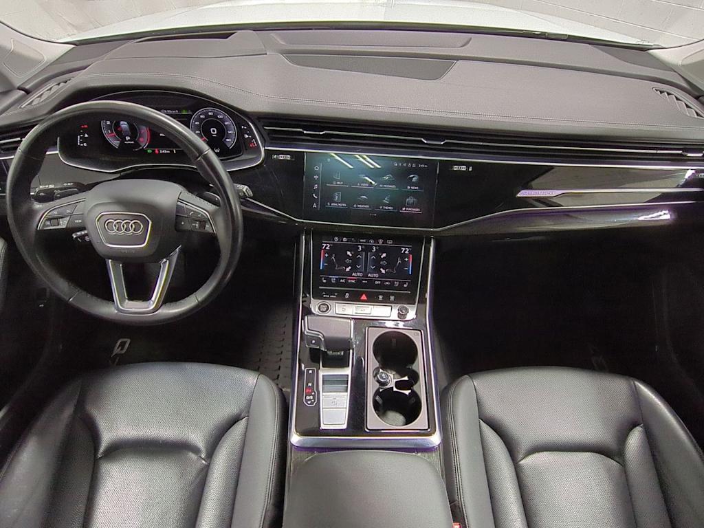 Thumbnail: 2023 Audi Q7 - 10