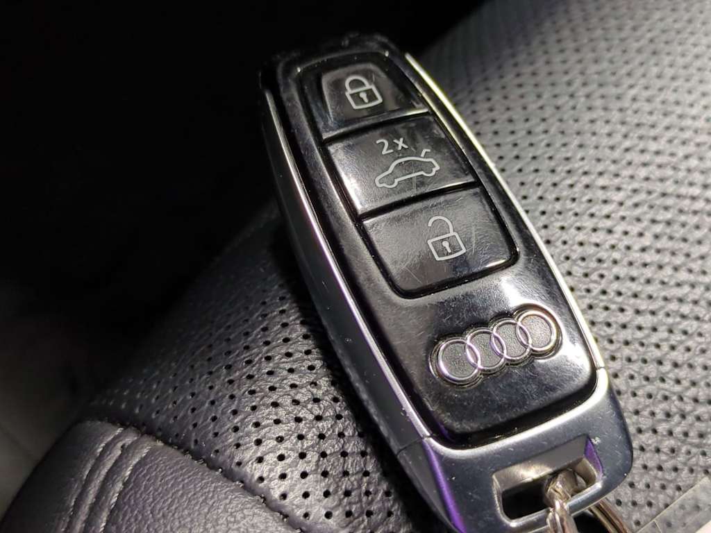 Thumbnail: 2023 Audi Q7 - 19