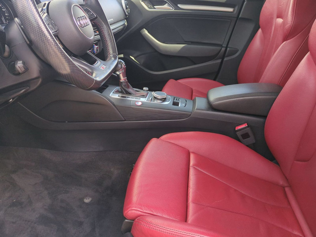 Thumbnail: 2019 Audi S3 - 10