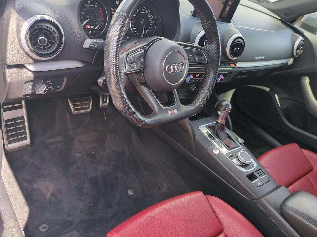 Thumbnail: 2019 Audi S3 - 2