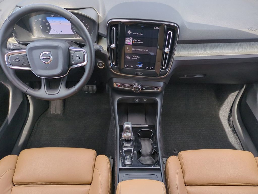 Thumbnail: 2020 Volvo XC40 - 9