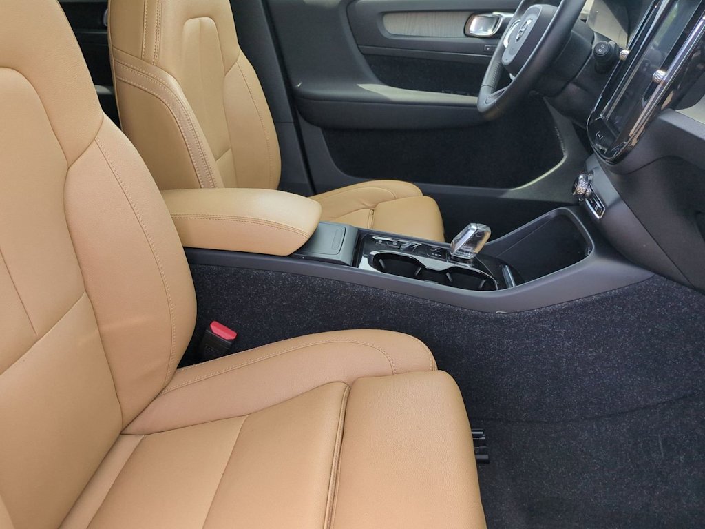 Thumbnail: 2020 Volvo XC40 - 11