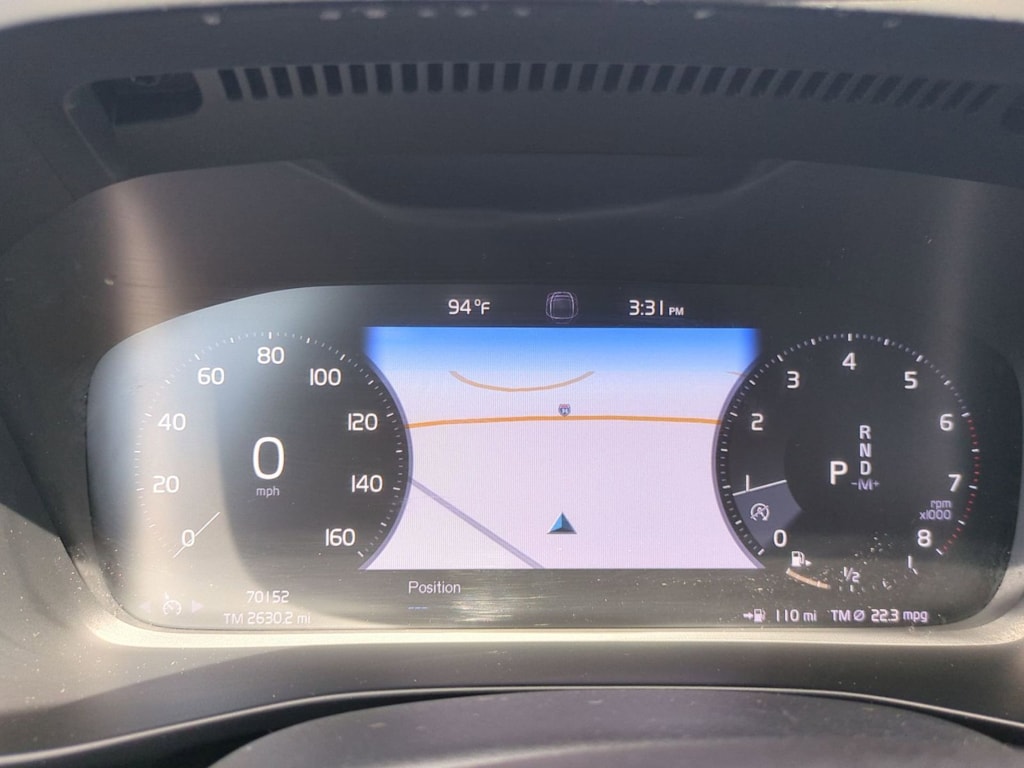 Thumbnail: 2020 Volvo XC40 - 16