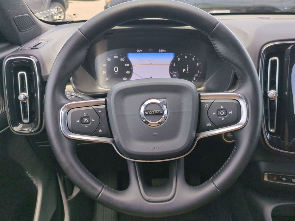 Thumbnail: 2020 Volvo XC40 - 13
