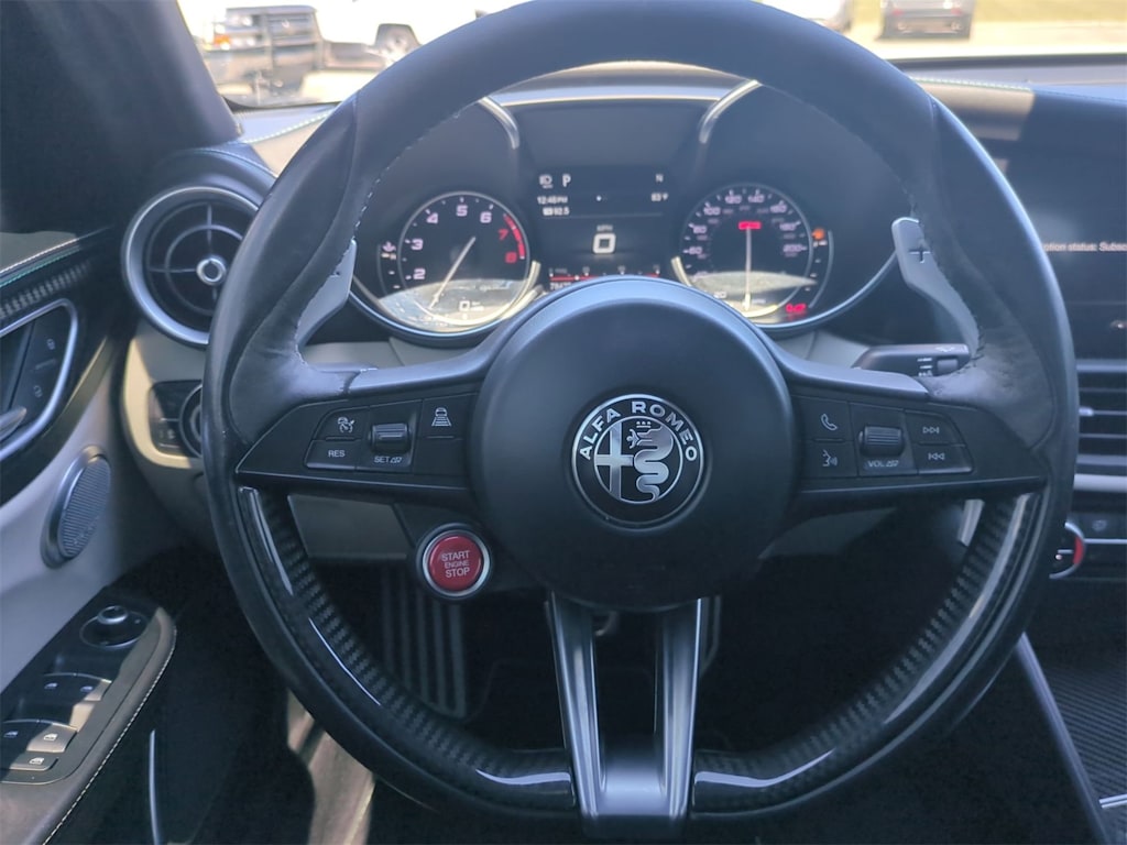 Thumbnail: 2018 Alfa Romeo Giulia - 13