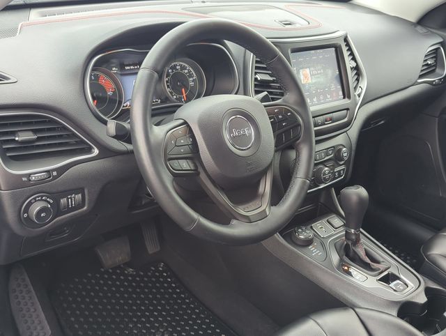 Thumbnail: 2019 Jeep Cherokee - 2