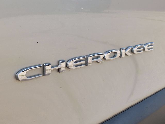 Thumbnail: 2014 Jeep Cherokee - 25