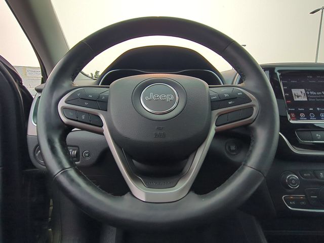 Thumbnail: 2019 Jeep Cherokee - 14