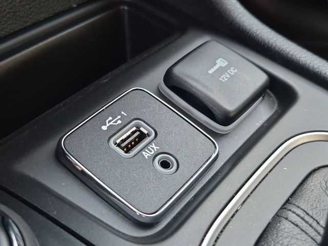 Thumbnail: 2022 Jeep Cherokee - 33