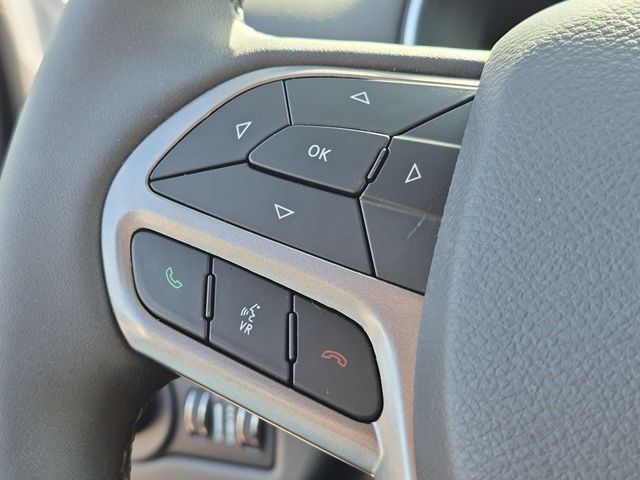 Thumbnail: 2022 Jeep Cherokee - 15