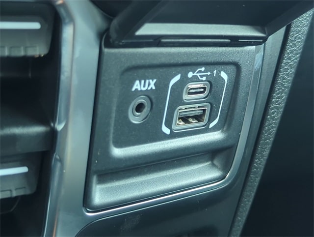 Thumbnail: 2025 Jeep Wrangler - 34