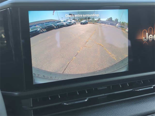 Thumbnail: 2025 Jeep Wrangler - 32