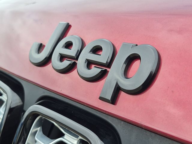 Thumbnail: 2022 Jeep Grand Cherokee - 7