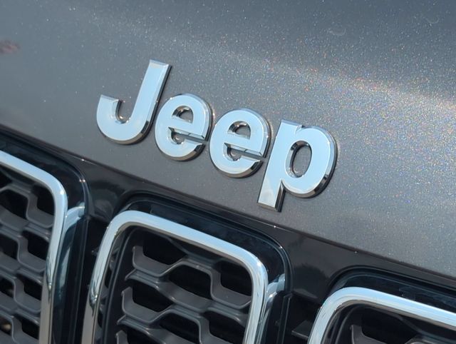 Thumbnail: 2021 Jeep Grand Cherokee - 7
