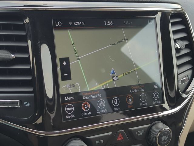 Thumbnail: 2021 Jeep Grand Cherokee - 14