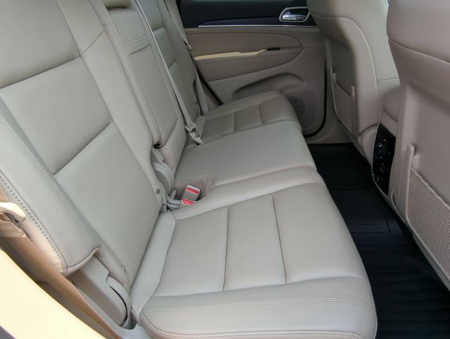 Thumbnail: 2021 Jeep Grand Cherokee - 28