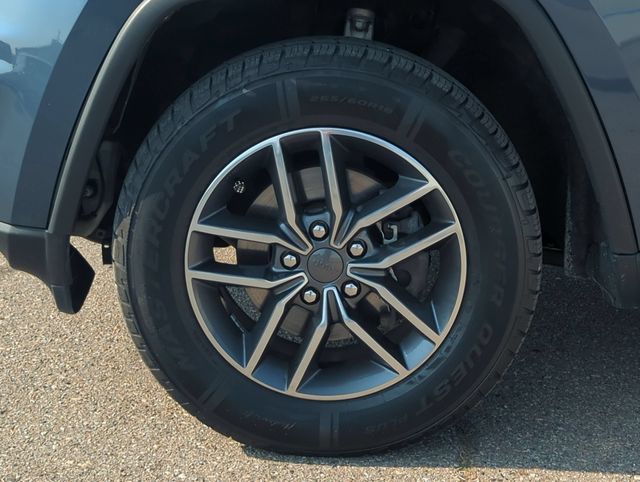 Thumbnail: 2019 Jeep Grand Cherokee - 8