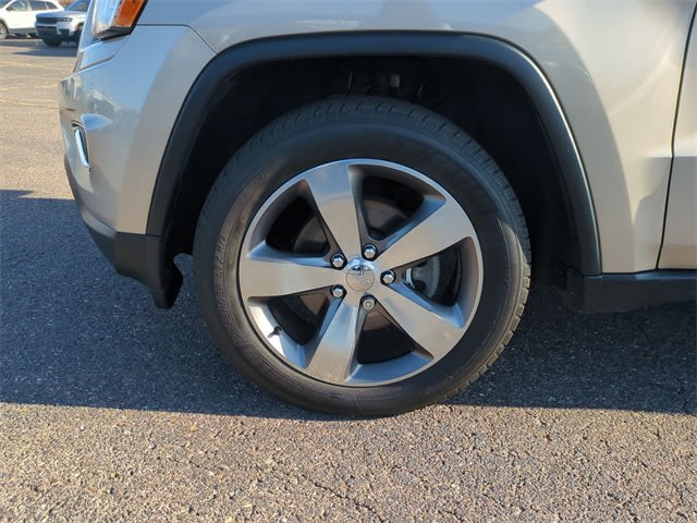 Thumbnail: 2015 Jeep Grand Cherokee - 8