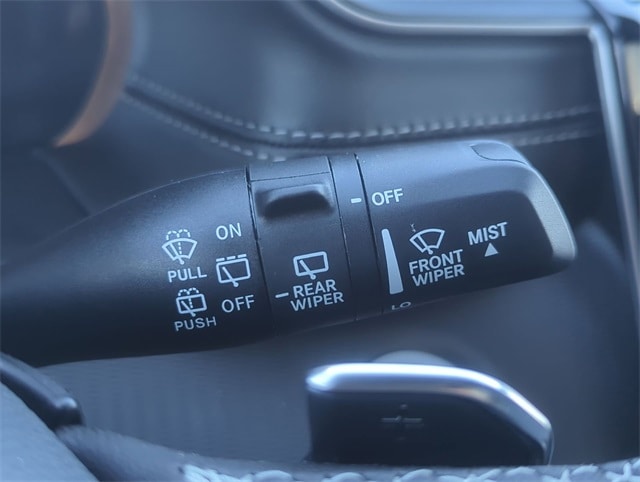 Thumbnail: 2025 Jeep Grand Cherokee - 31