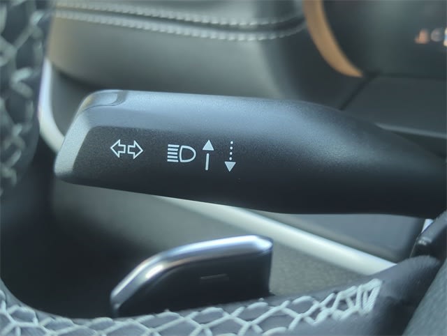 Thumbnail: 2025 Jeep Grand Cherokee - 32